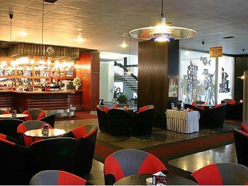 Hotel Lux Banská Bystrica Restaurant bilde