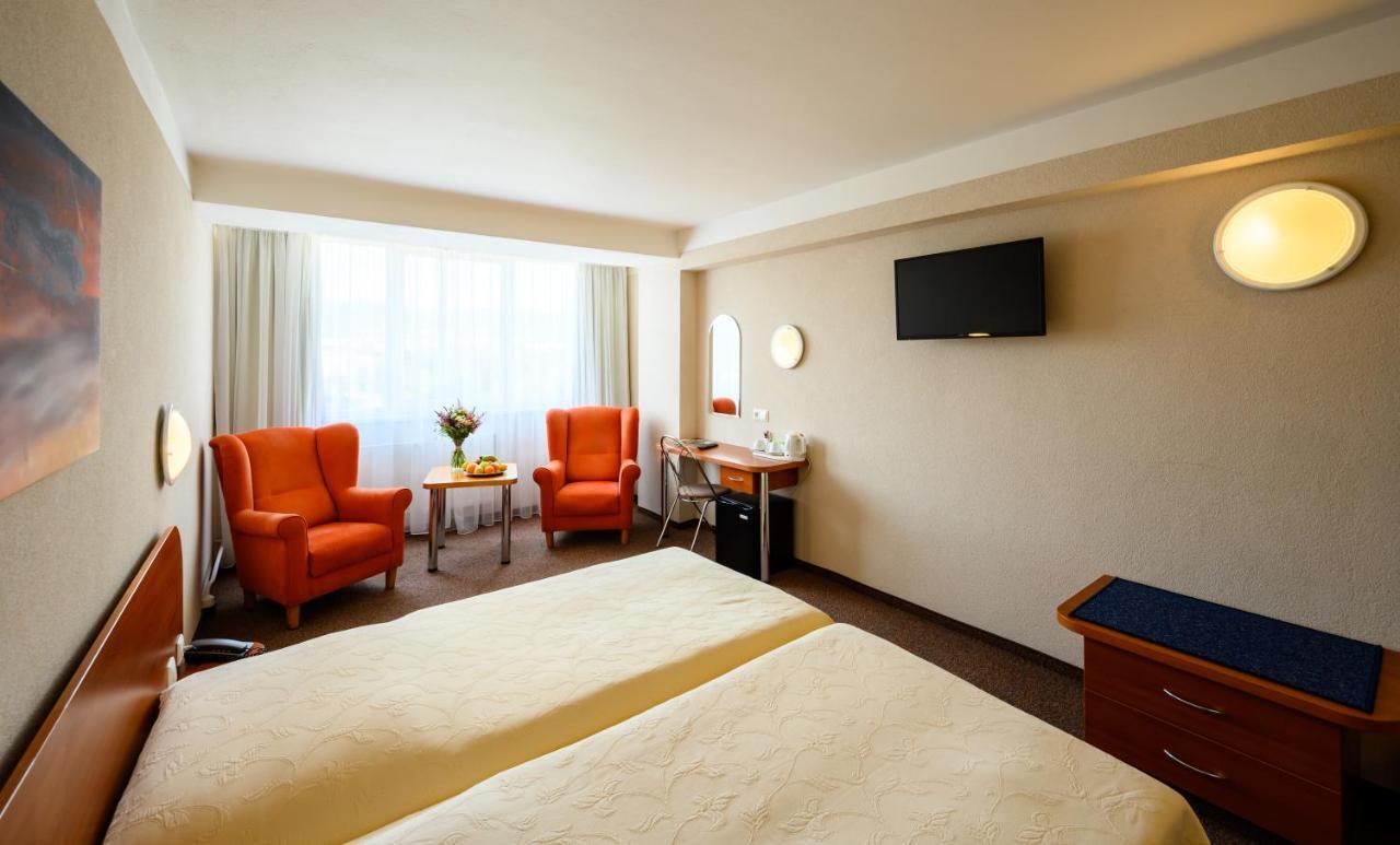 Hotel Lux Banská Bystrica Eksteriør bilde