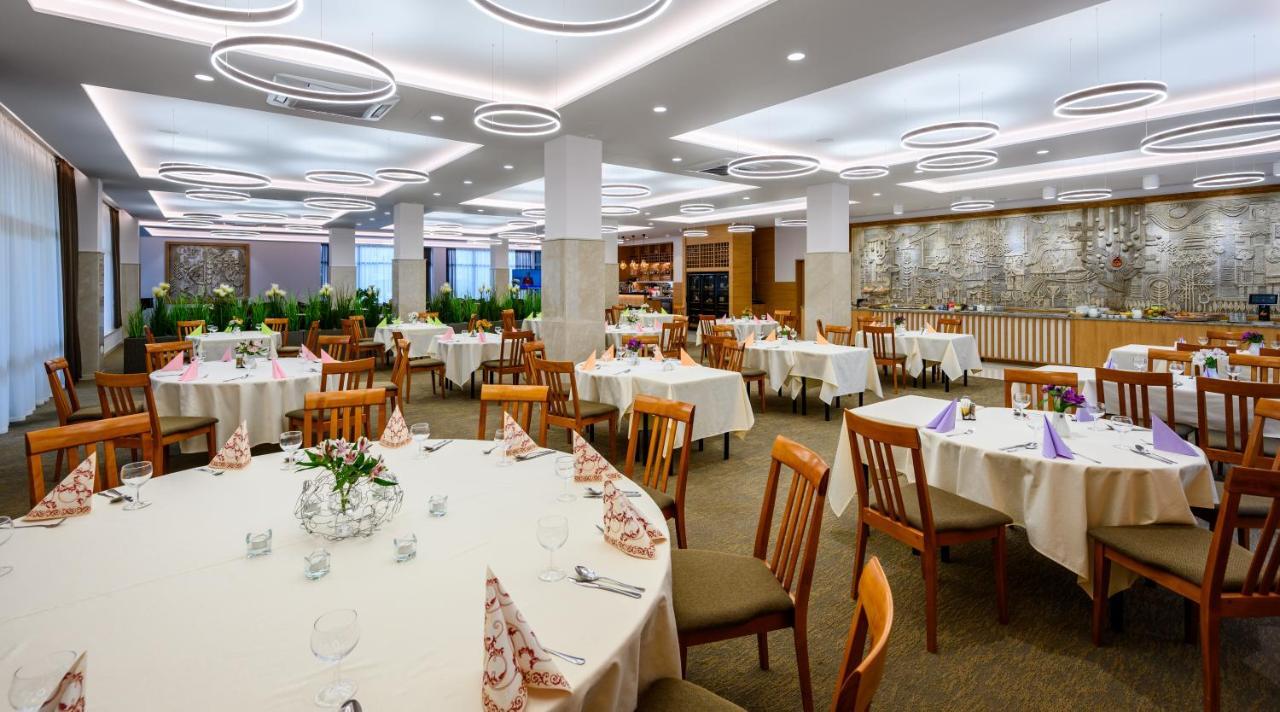 Hotel Lux Banská Bystrica Eksteriør bilde