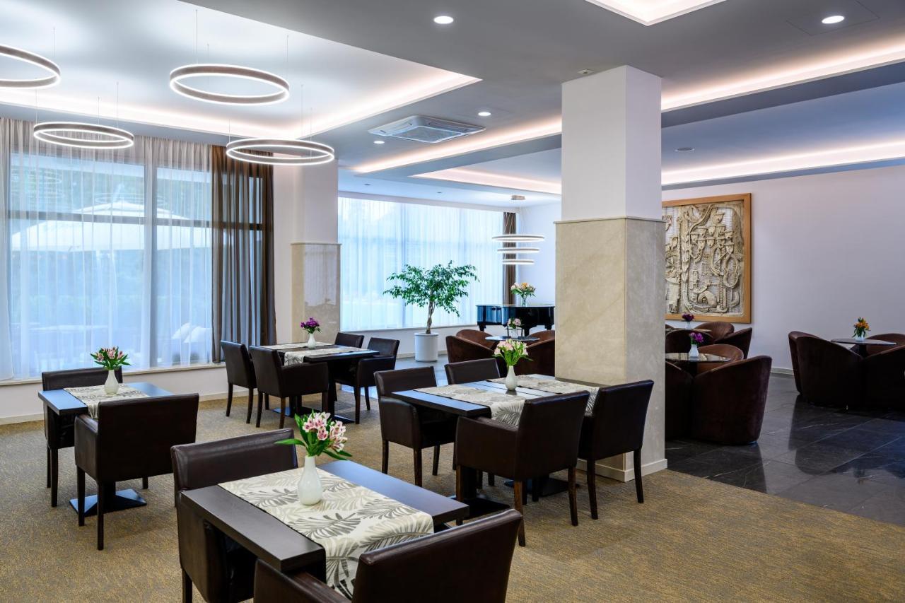Hotel Lux Banská Bystrica Eksteriør bilde